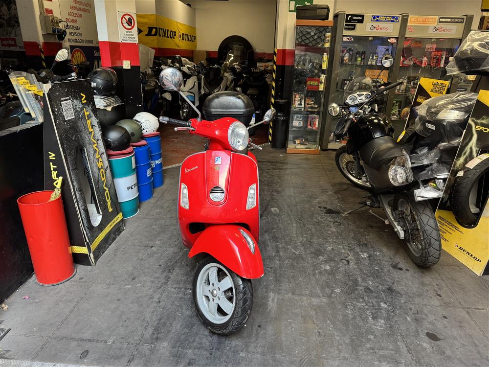VESPA GTS 250