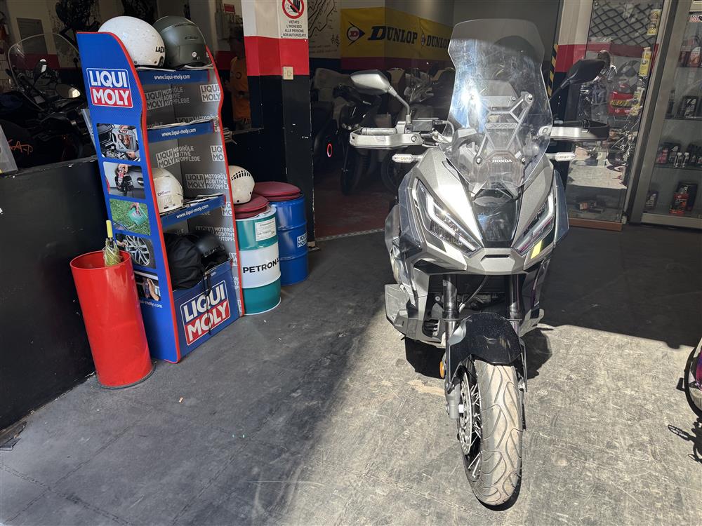 XADV 750