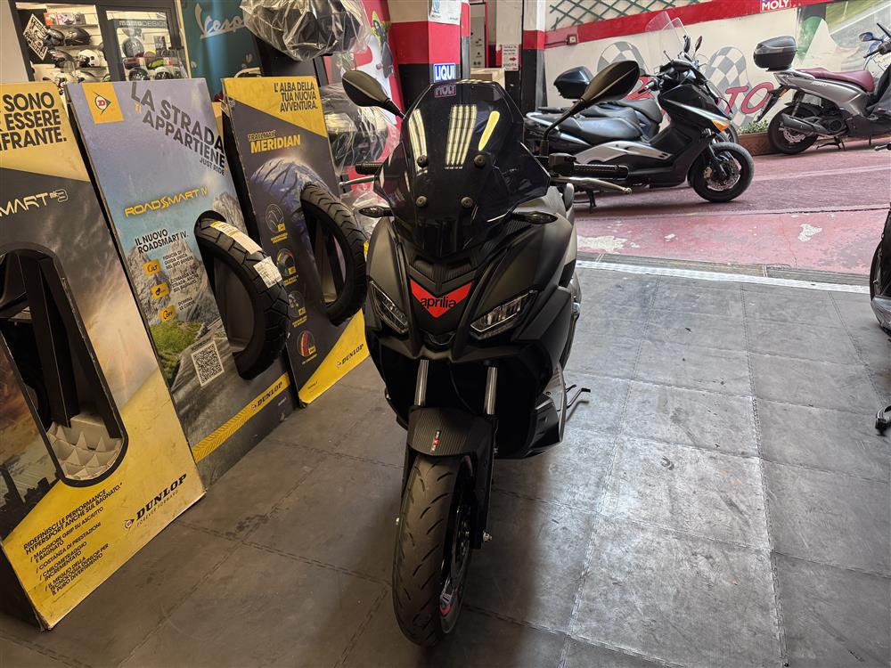 SR GT 200
